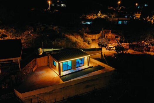 AYDIN-İNCİRLİOVA-KARABAĞ’DA 2+1 SIFIR LÜKS HOBBY BAHÇELİ SATILIK KÖY EVİ