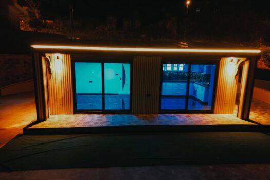 AYDIN-İNCİRLİOVA-KARABAĞ’DA 2+1 SIFIR LÜKS HOBBY BAHÇELİ SATILIK KÖY EVİ