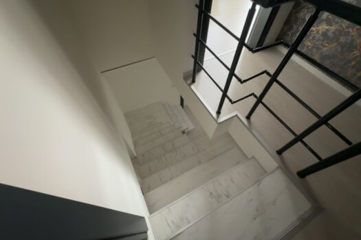 EFELER/KİRALIK SIFIR EŞYALI TERASLI DUBLEKS 3+1 DAİRE