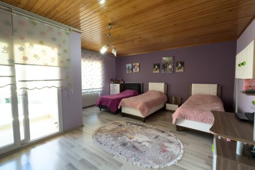 ZEYBEKTE//SATILIK 5+1 GENİŞ TERASLI DUBLEKS