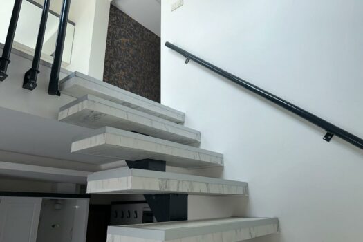 EFELER/KİRALIK SIFIR EŞYALI TERASLI DUBLEKS 3+1 DAİRE