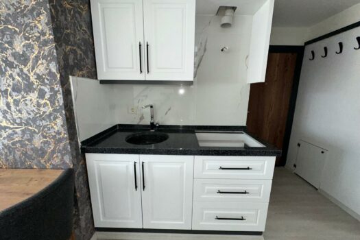 EFELER/KİRALIK SIFIR EŞYALI TERASLI DUBLEKS 3+1 DAİRE