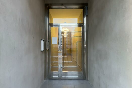 EFELER/KİRALIK SIFIR EŞYALI TERASLI DUBLEKS 3+1 DAİRE