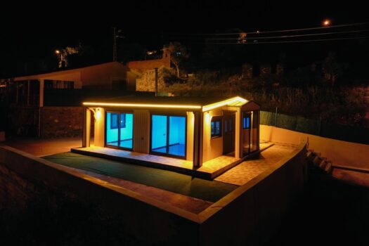 AYDIN-İNCİRLİOVA-KARABAĞ’DA 2+1 SIFIR LÜKS HOBBY BAHÇELİ SATILIK KÖY EVİ