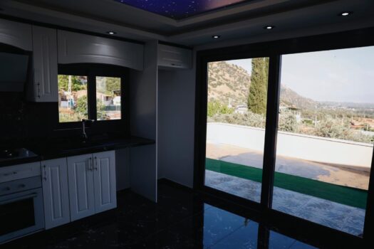 AYDIN-İNCİRLİOVA-KARABAĞ’DA 2+1 SIFIR LÜKS HOBBY BAHÇELİ SATILIK KÖY EVİ