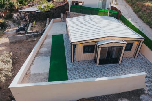AYDIN-İNCİRLİOVA-KARABAĞ’DA 2+1 SIFIR LÜKS HOBBY BAHÇELİ SATILIK KÖY EVİ