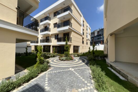 AYDIN ZAFER PINARBAŞINDA SIFIR KİRALIK 2+1 DAİRE/HAVUZ/SAHUNA/FİTNESS/PEYZAJ
