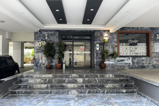 AYDIN-EFELER’DE/LÜKS SATILIK EŞYALI 1+1 DAİRE