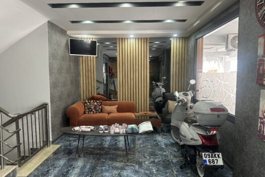 AYDIN-EFELER’DE/LÜKS SATILIK EŞYALI 1+1 DAİRE