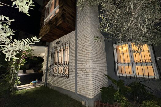 MİMARSİNANDA/SATILIK MÜSTAKİL SIFIR TADINDA 4+1 VİLLA