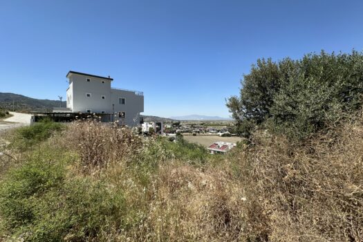 KOÇARLIDA VİLLA İMARLI SATILIK 584 M2 ARSA