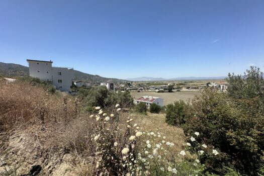 KOÇARLIDA VİLLA İMARLI SATILIK 584 M2 ARSA