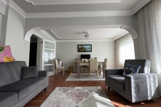 ZAFERDE//SATILIK 3+1 TADİLATLI 145M2 FERAH DAİRE
